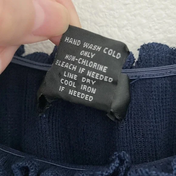 Objects D'Art Womens Sz XL Navy Blue Semi-Sheer Vertical Ruffled Top - Picture 9 of 9